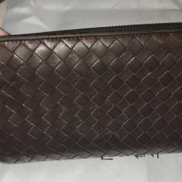 Authentic Bottega Venetta Intrecciato Woven Leather Wallet